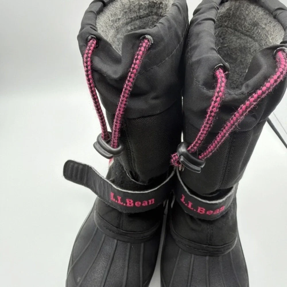 L.L. Bean Kids Snow Boots Size 1 Black Pink Fleece Lined Winter Duck Boots. 1571